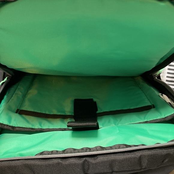 Computer back pack or school back pack - Picture 3 of 4